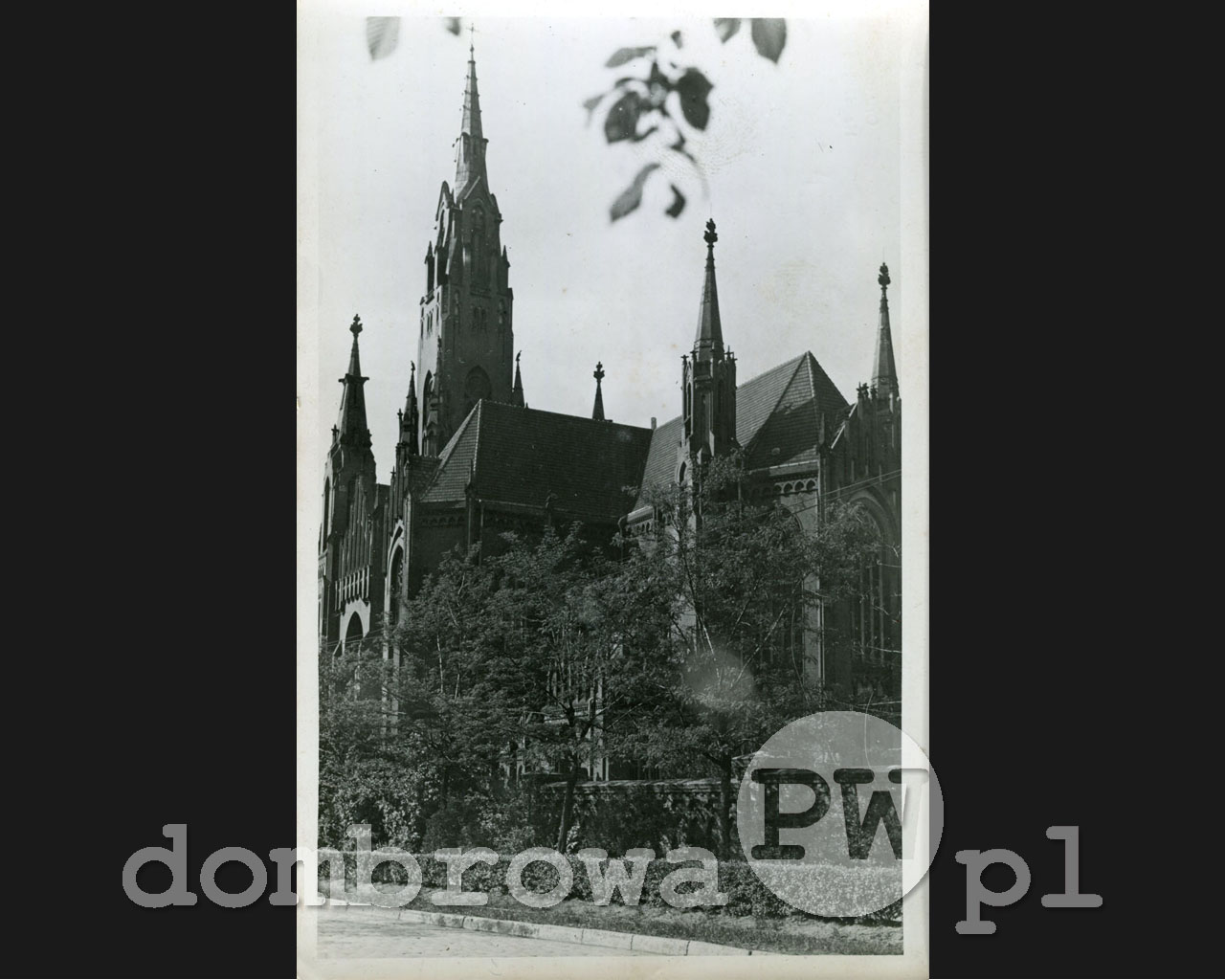 1940 r. Dombrowa O-S, Pfarrkirche (G.K.) (1)