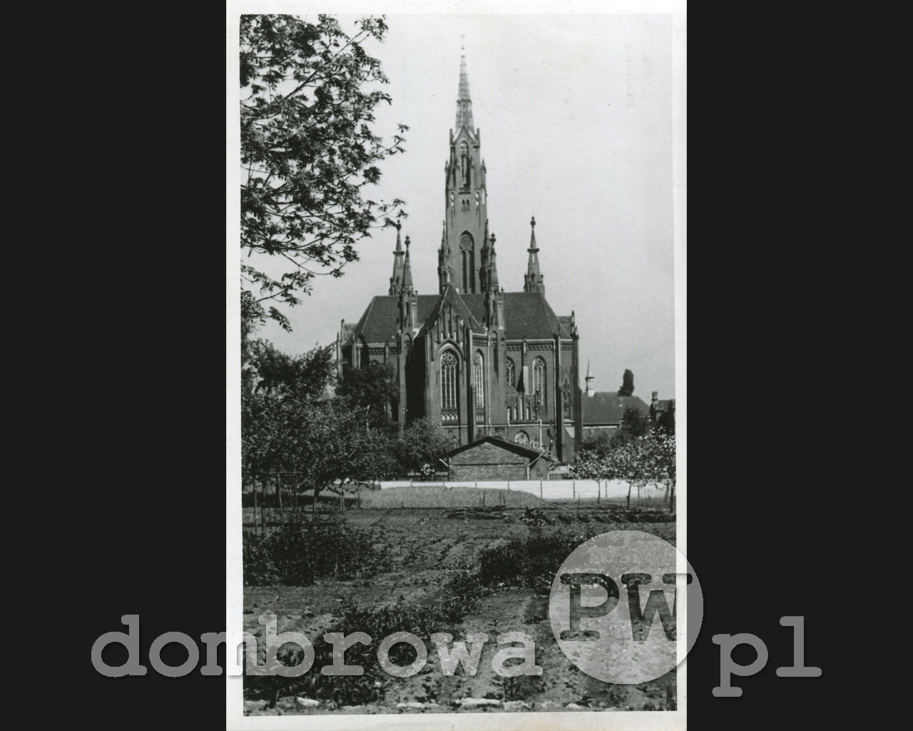 1940 r. Dombrowa O-S, Pfarrkirche (G.K.) (2)