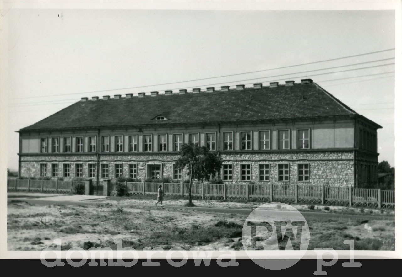 1960 r. Dąbrowa Górnicza - Gołonóg, Szkoła Podstawowa Nr 11 (Katolik)
