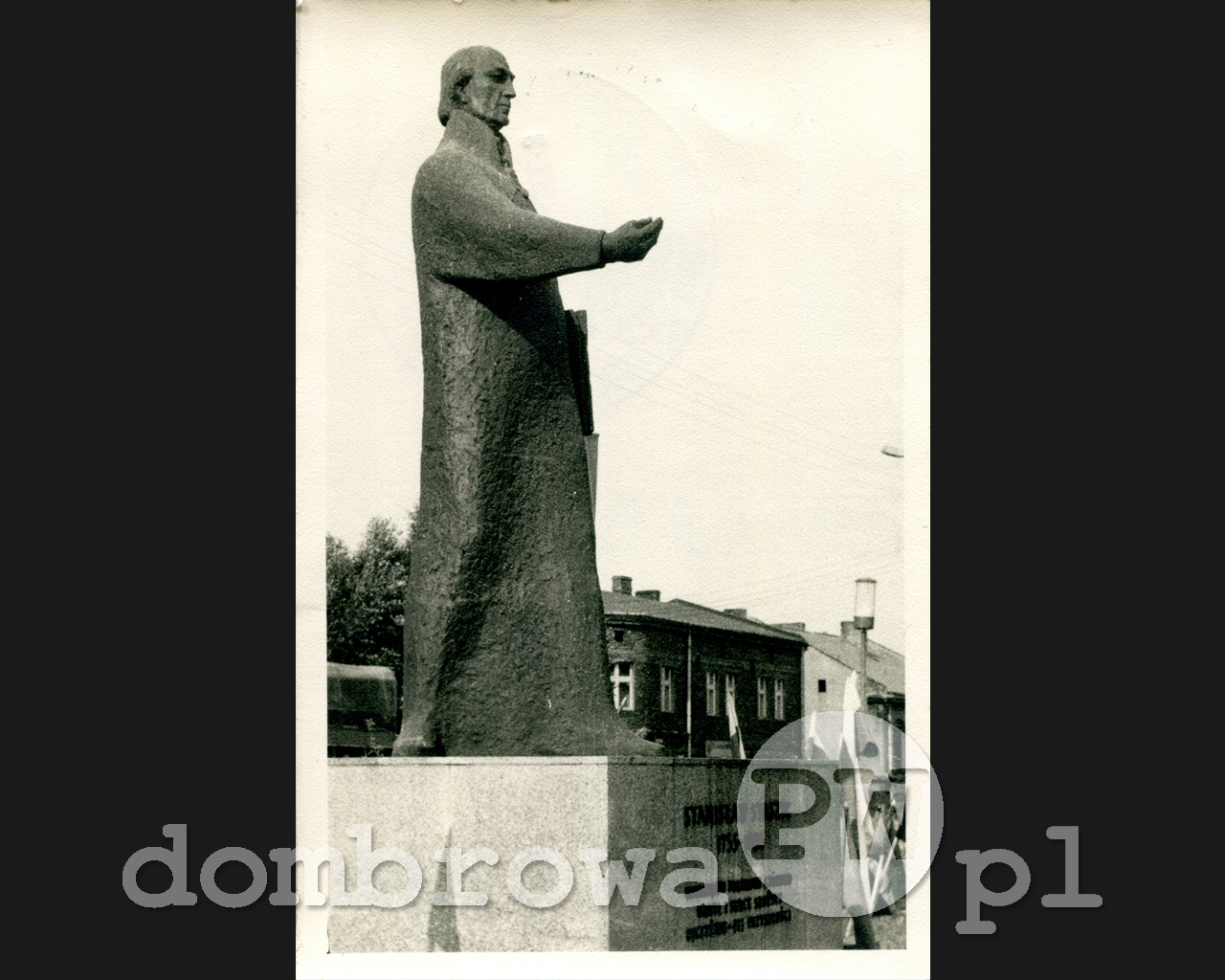 1966 r. Dąbrowa Górnicza - Pomnik Stanisława Staszica (Koło Fotograficzne)